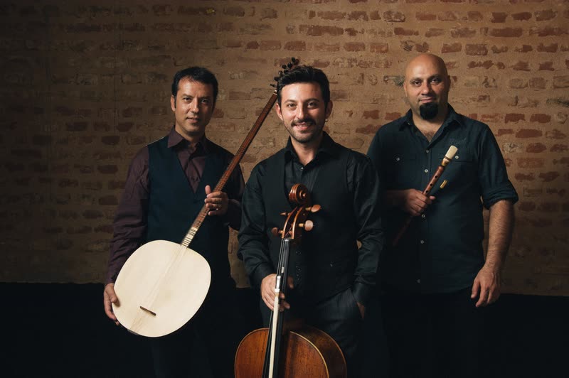 Murat Aydemir, Çağ Erçağ and Ertan Tekin with tanbur, cello and duduk